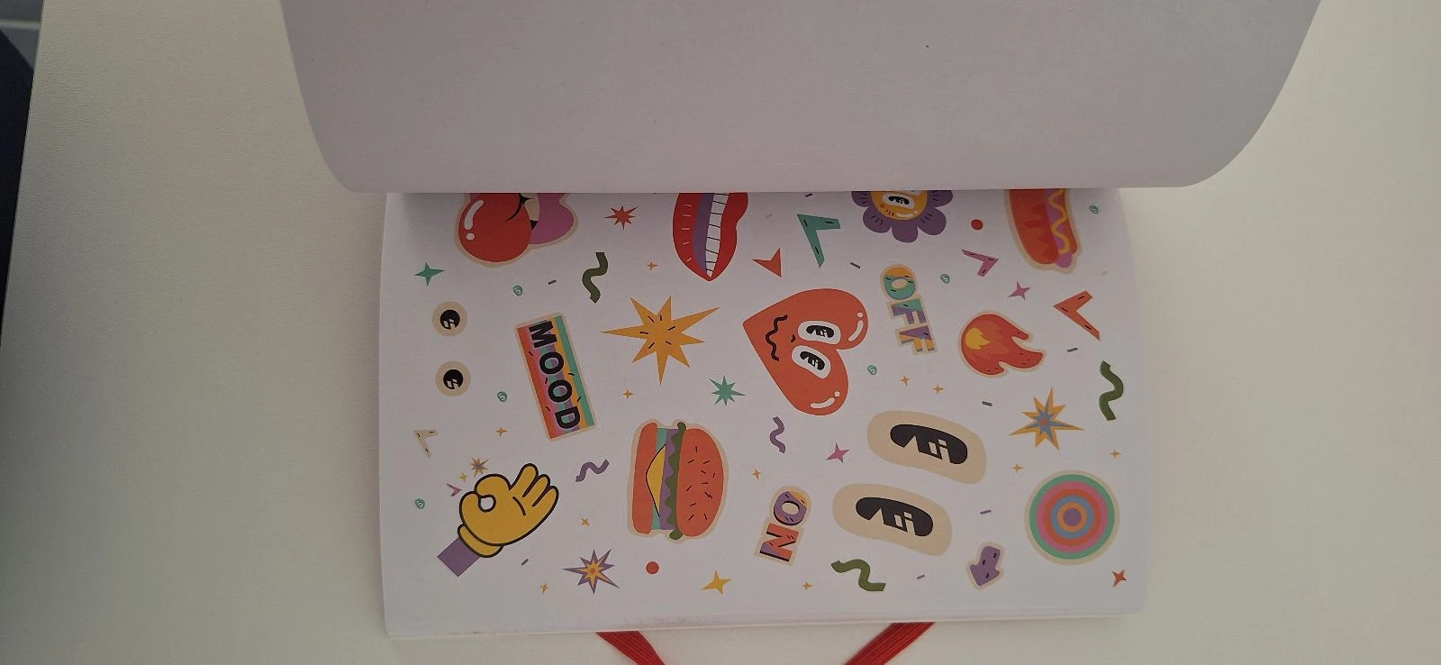 Livre autocolante – photo 12